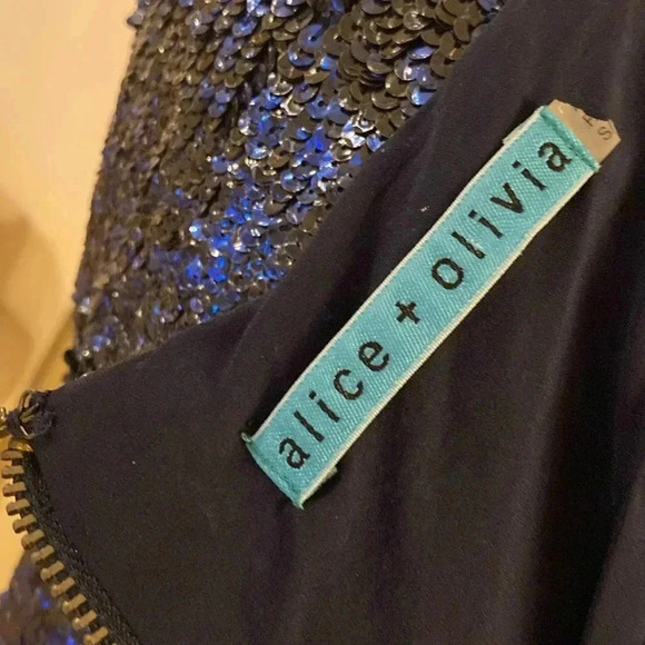 Alice + Olivia silk sequins blouse size small - Picture 4 of 5